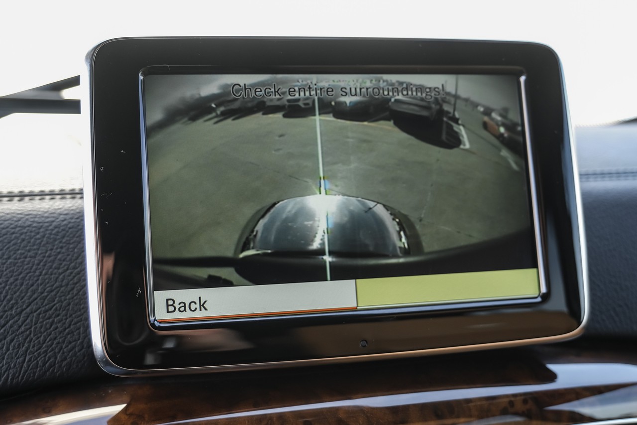 Mercedes-Benz G 550 Vehicle Main Gallery Image 21