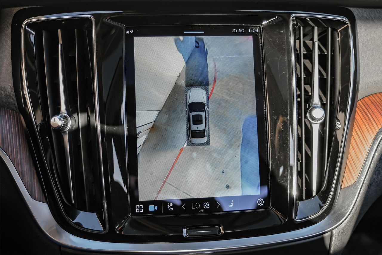 Volvo S60 Vehicle Main Gallery Image 21