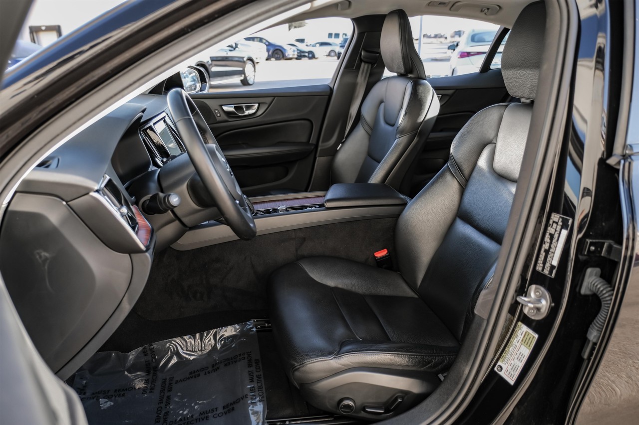 Volvo S60 Vehicle Main Gallery Image 29