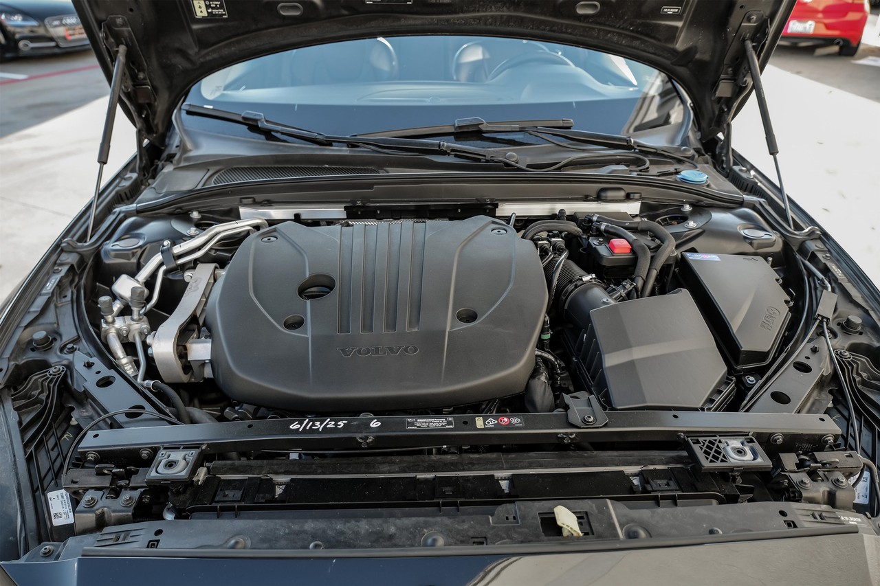 Volvo S60 Vehicle Main Gallery Image 47