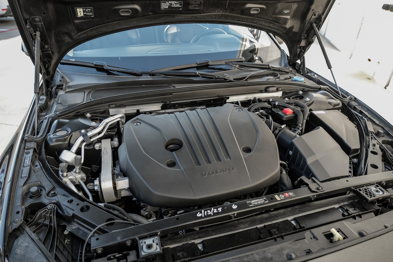 Volvo S60 Vehicle Main Gallery Image 48