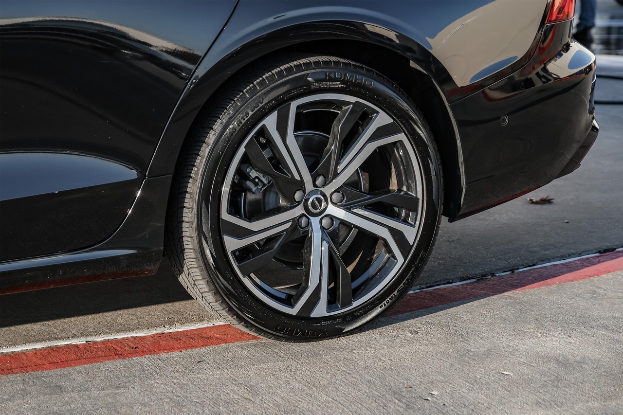 Volvo S60 Vehicle Main Gallery Image 54