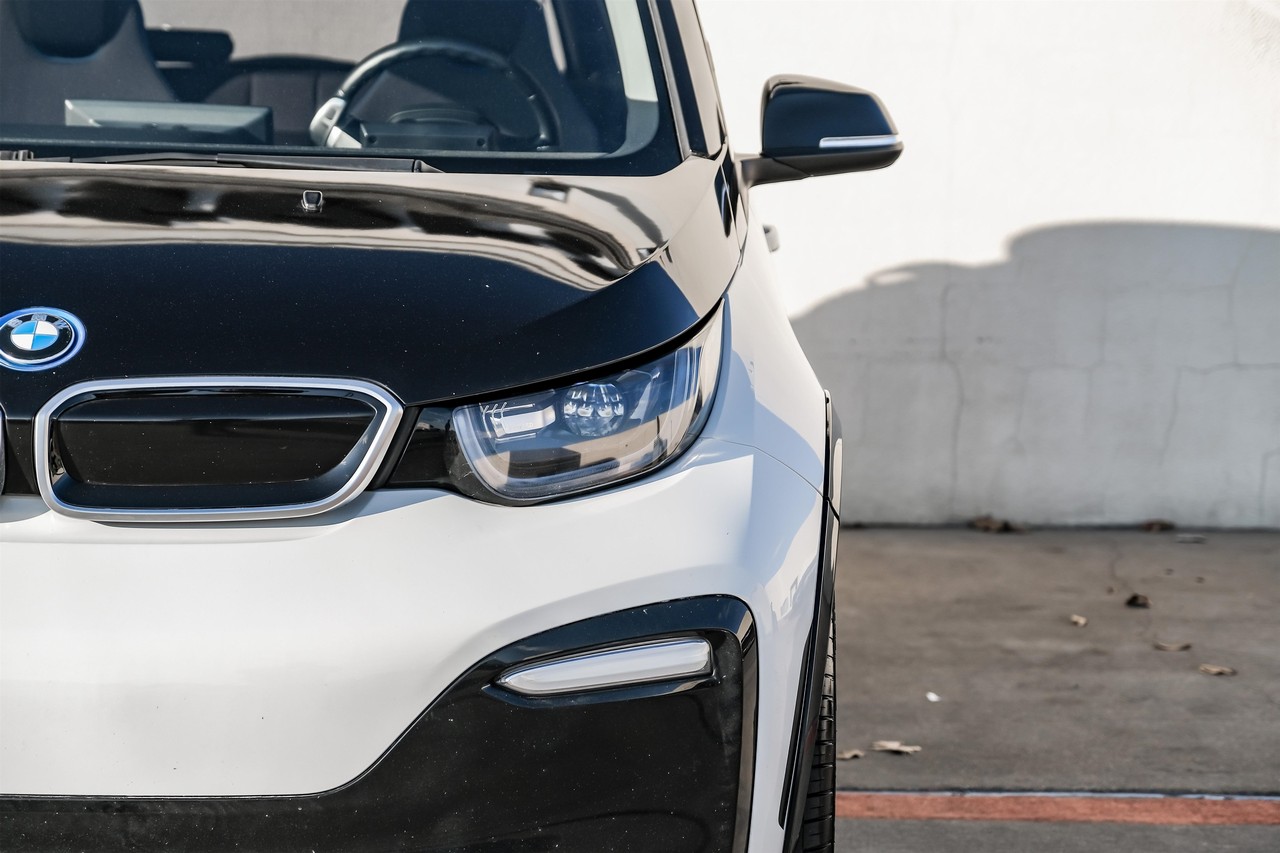 BMW i3 Vehicle Main Gallery Image 42