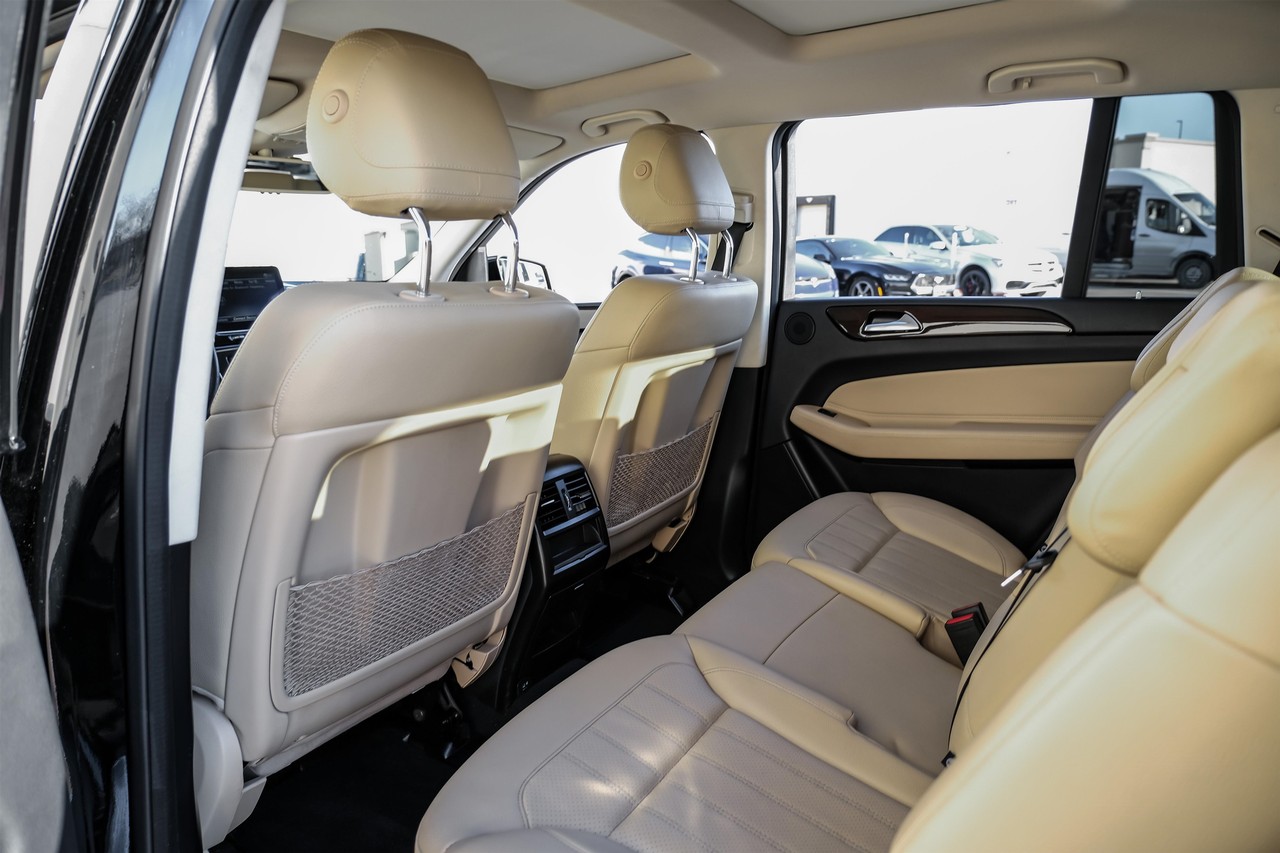 Mercedes-Benz GLS 450 Vehicle Main Gallery Image 37