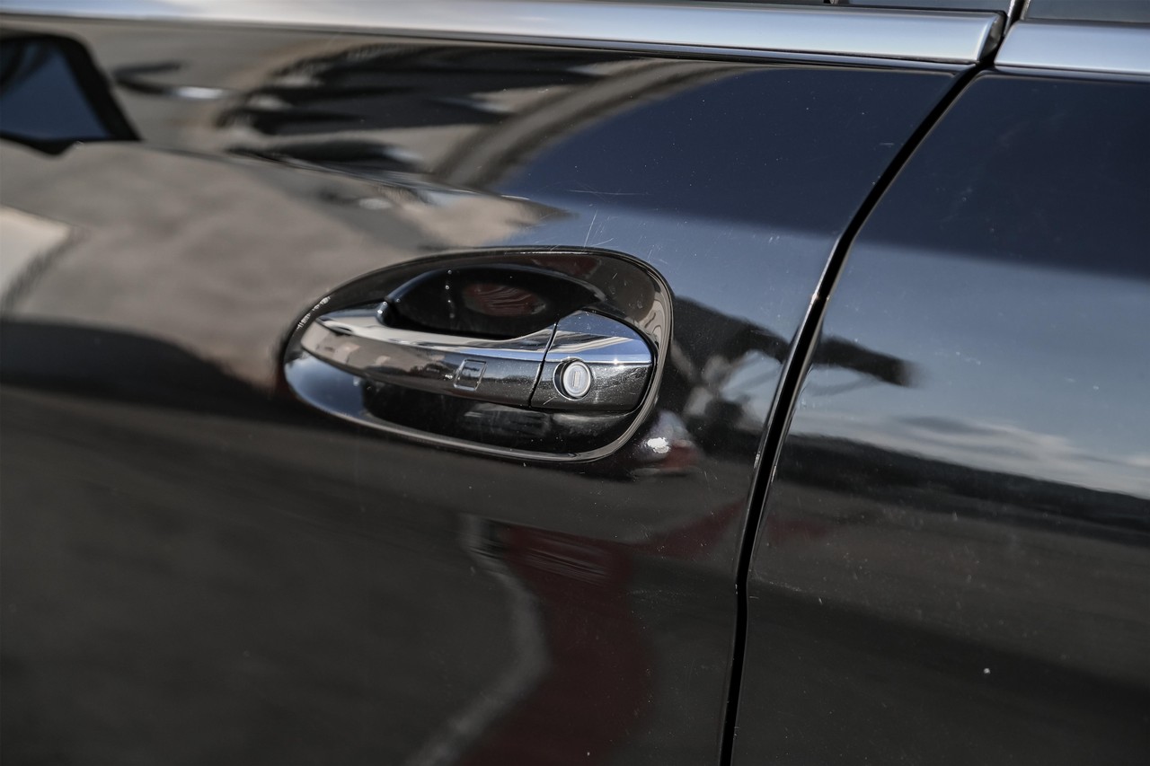 Mercedes-Benz GLS 450 Vehicle Main Gallery Image 40