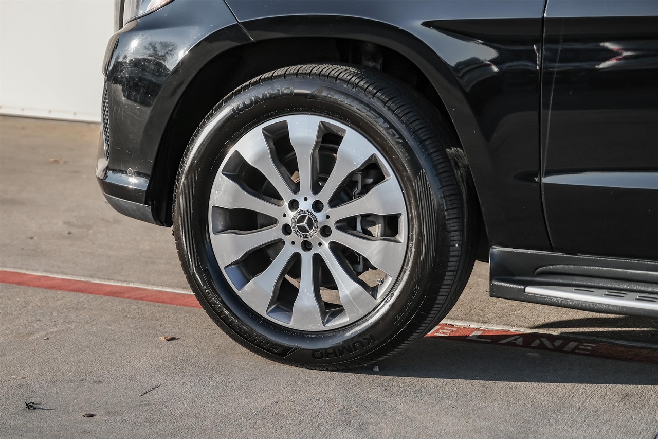 Mercedes-Benz GLS 450 Vehicle Main Gallery Image 58