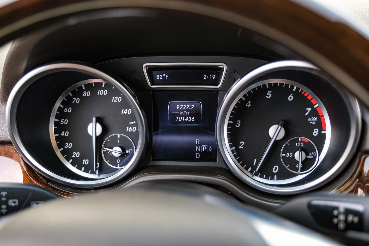 Mercedes-Benz ML 350 Vehicle Main Gallery Image 19