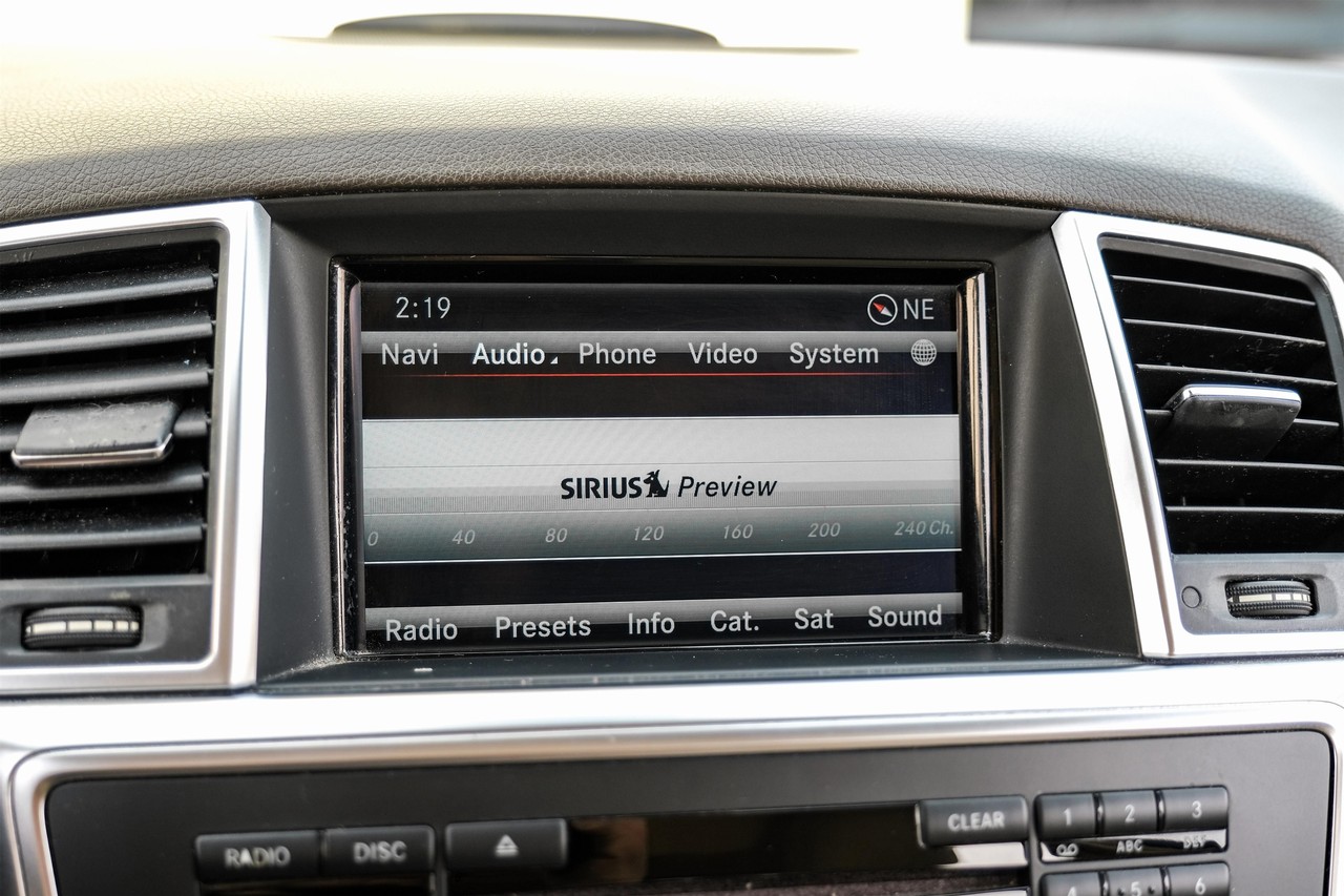 Mercedes-Benz ML 350 Vehicle Main Gallery Image 29