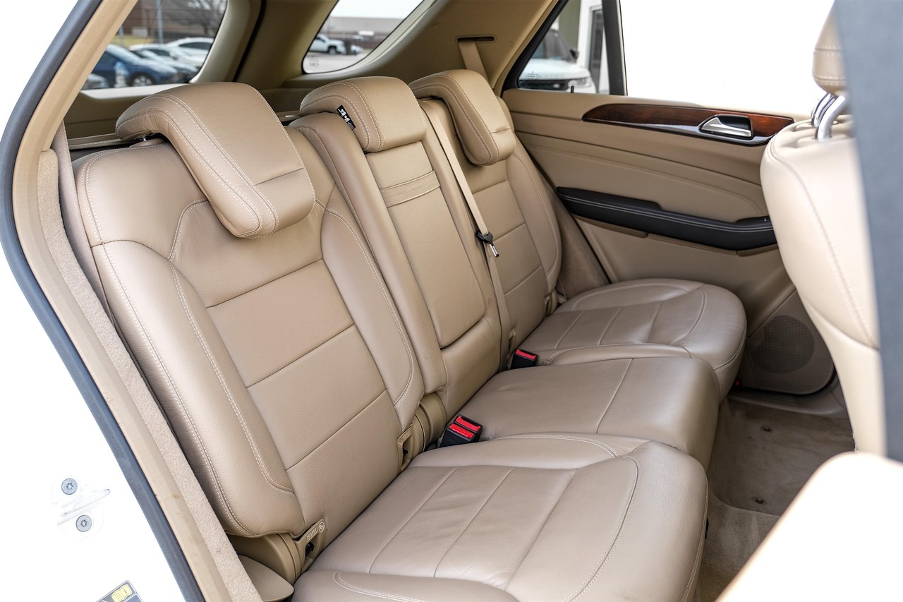 Mercedes-Benz ML 350 Vehicle Main Gallery Image 34