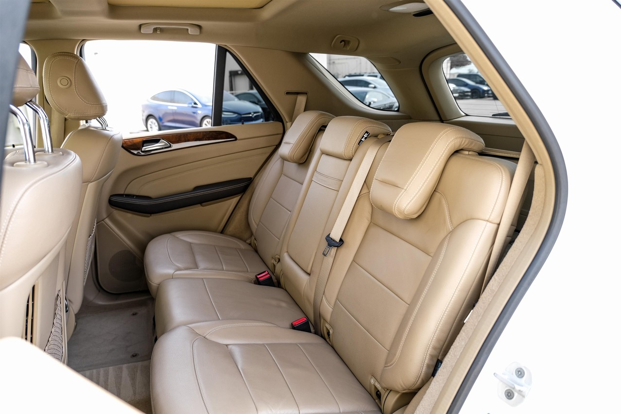 Mercedes-Benz ML 350 Vehicle Main Gallery Image 38