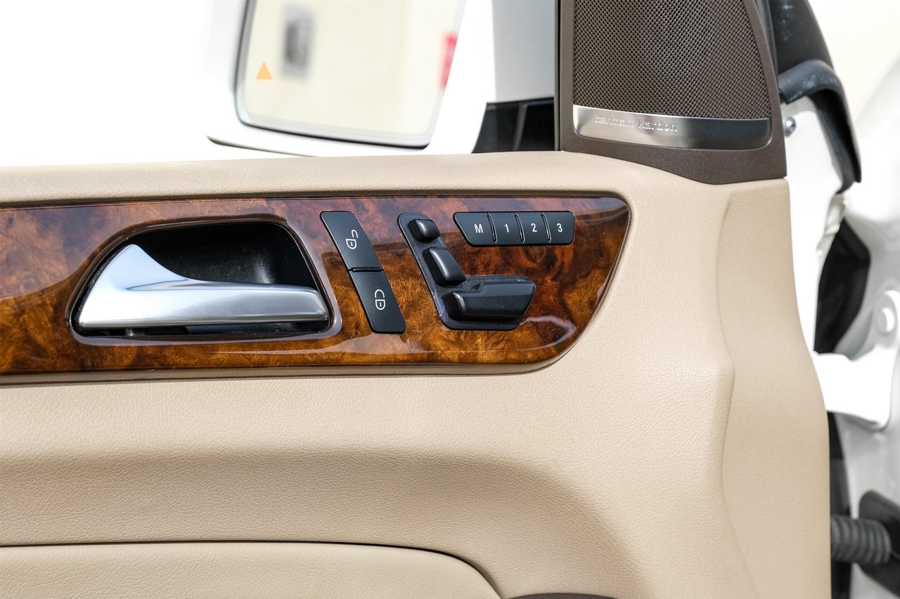 Mercedes-Benz ML 350 Vehicle Main Gallery Image 43