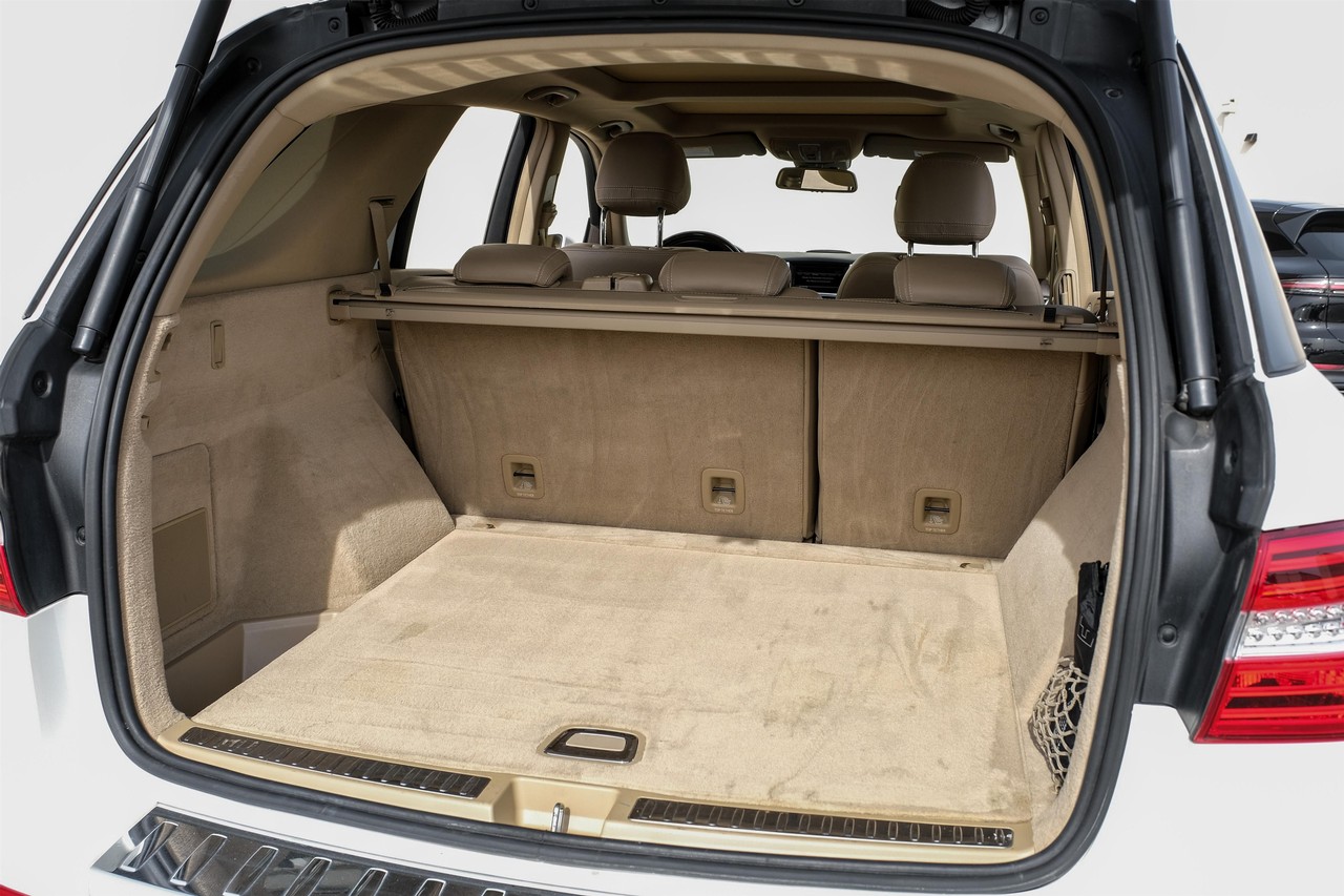 Mercedes-Benz ML 350 Vehicle Main Gallery Image 51