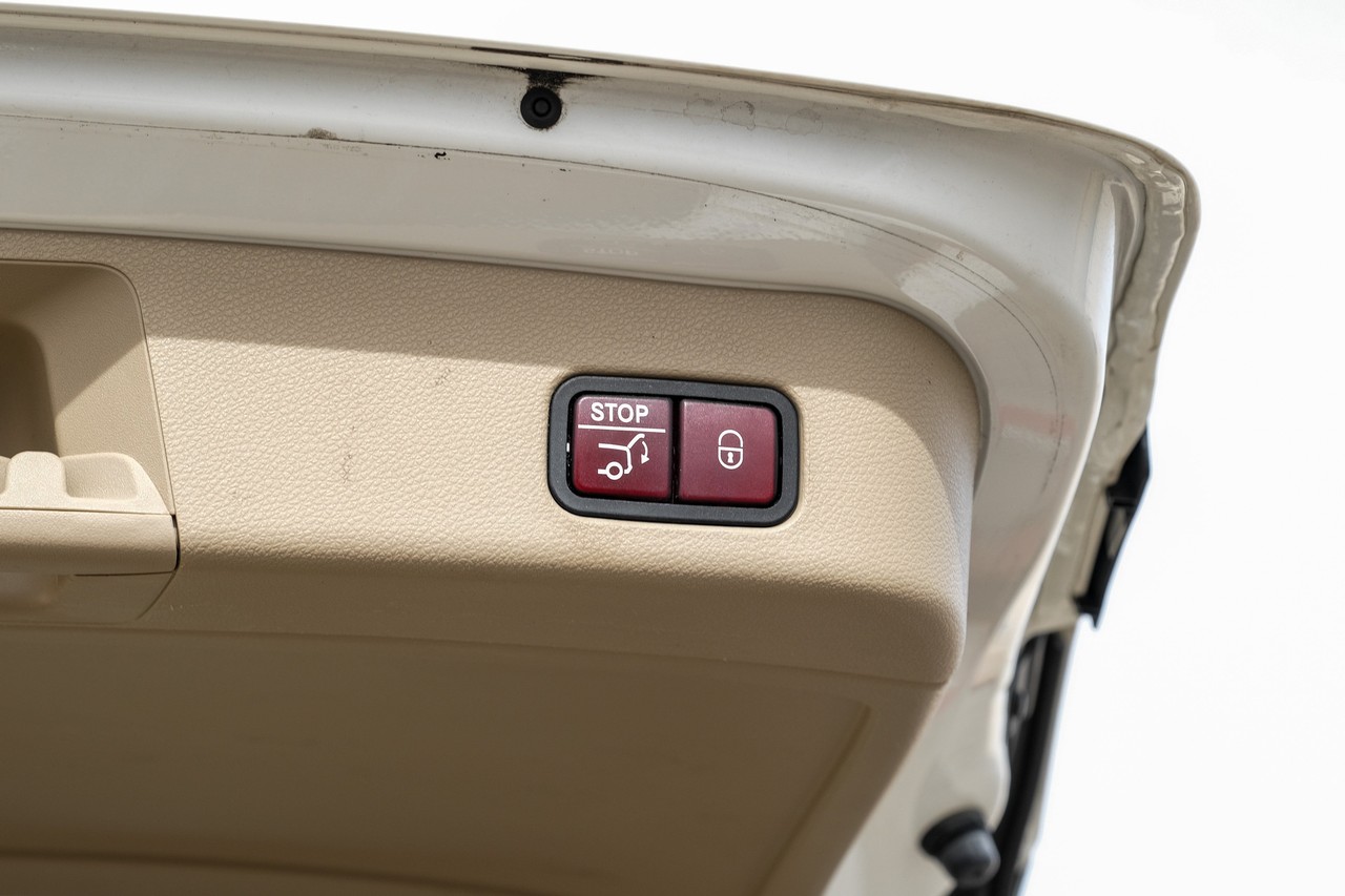 Mercedes-Benz ML 350 Vehicle Main Gallery Image 53