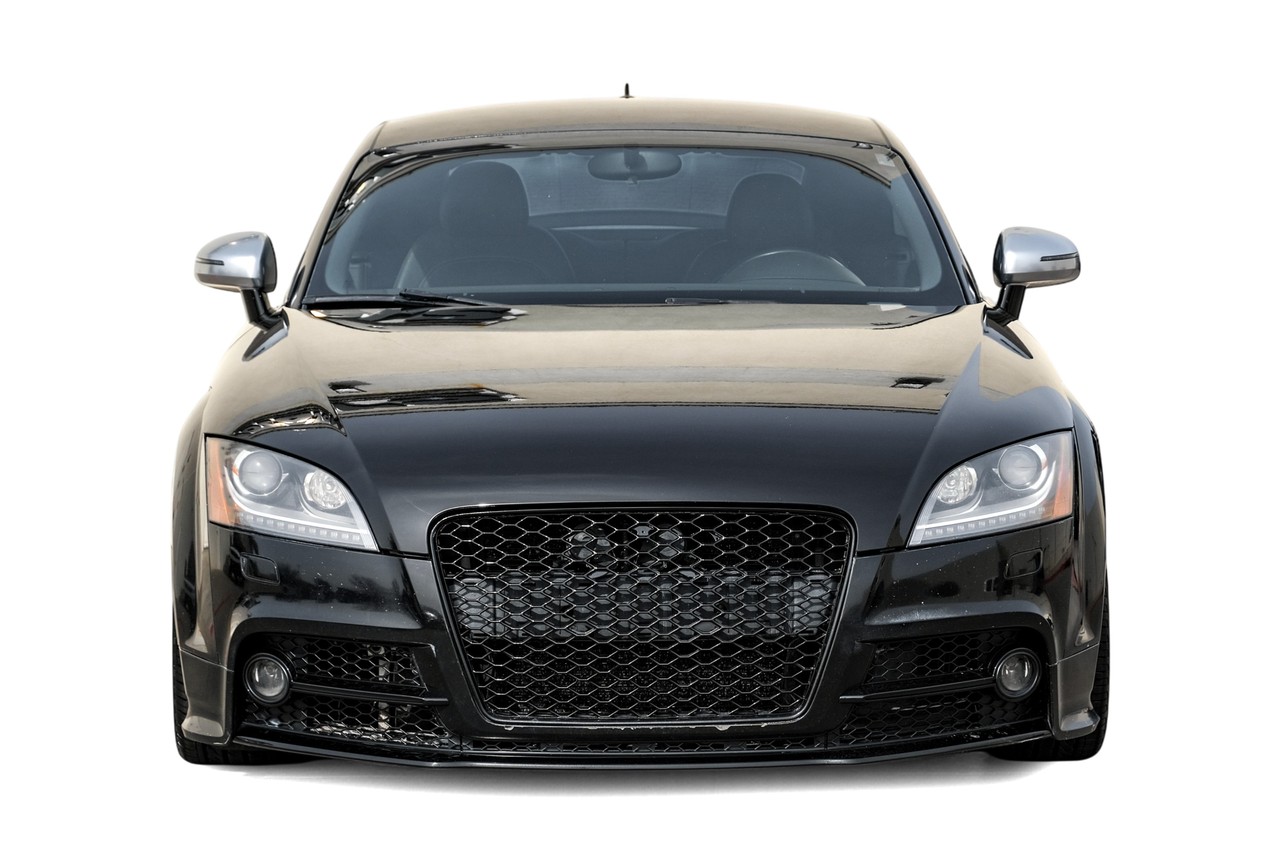 Audi TTS Vehicle Main Gallery Image 05