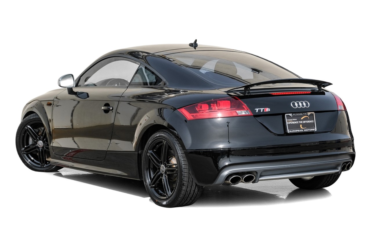Audi TTS Vehicle Main Gallery Image 10