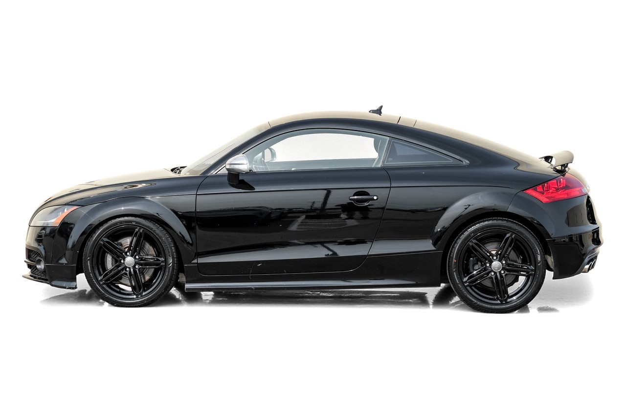 Audi TTS Vehicle Main Gallery Image 11