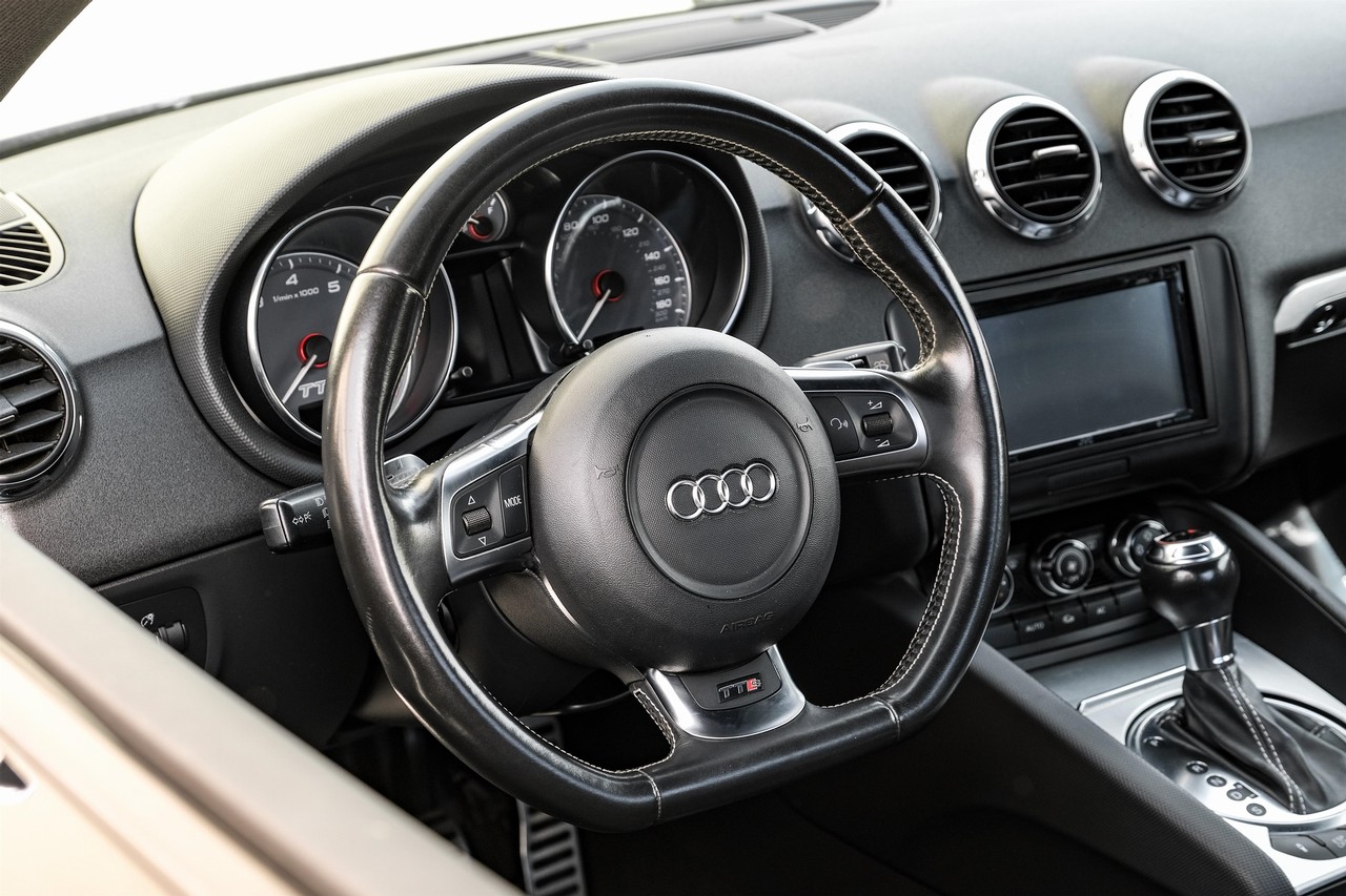 Audi TTS Vehicle Main Gallery Image 13