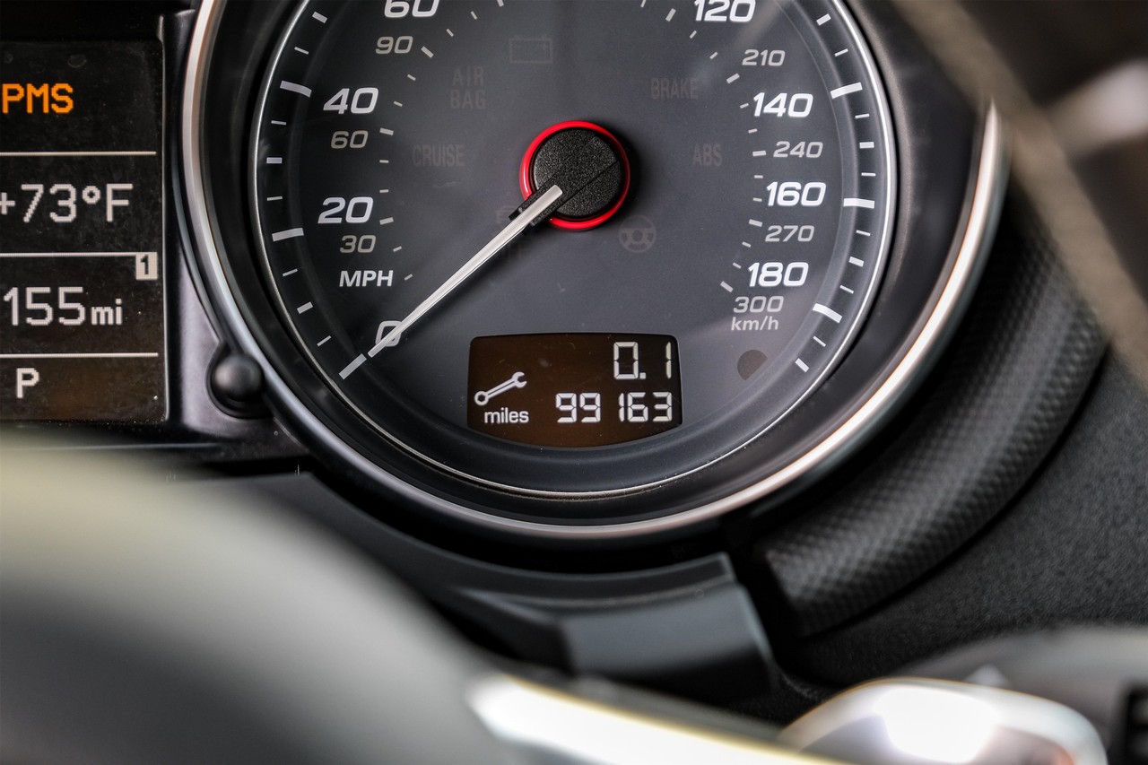 Audi TTS Vehicle Main Gallery Image 15