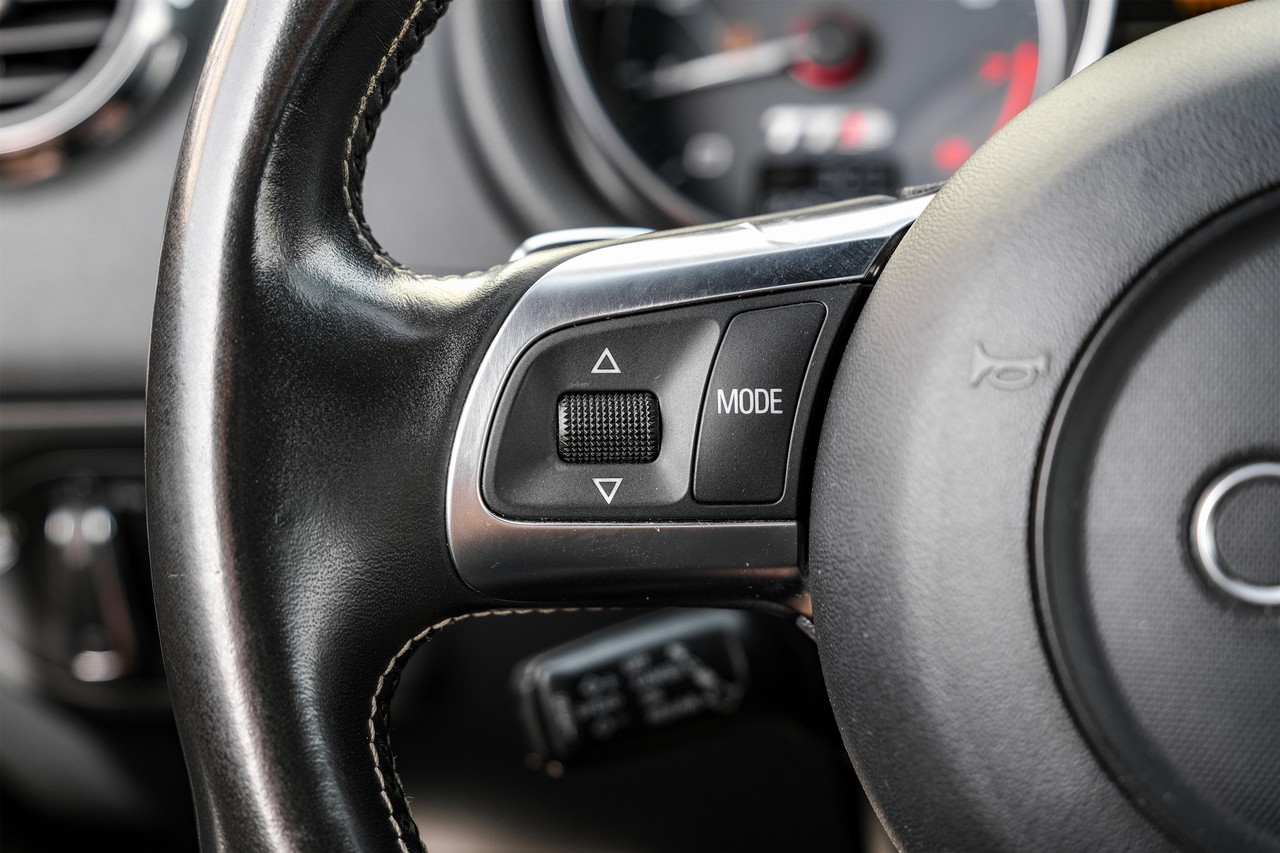 Audi TTS Vehicle Main Gallery Image 16