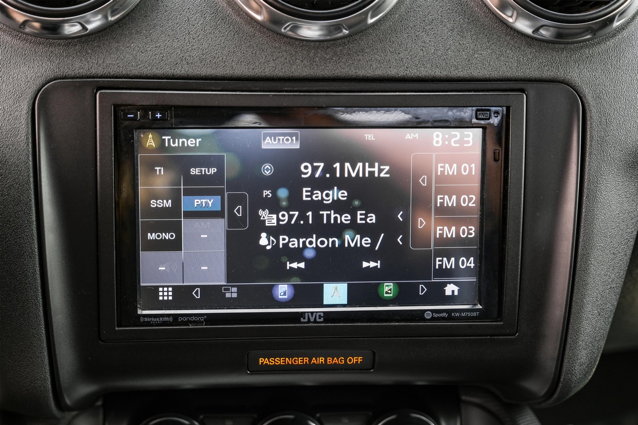 Audi TTS Vehicle Main Gallery Image 21