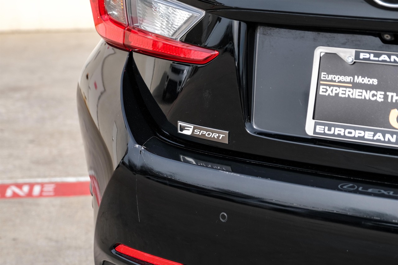 Lexus RC Vehicle Main Gallery Image 48