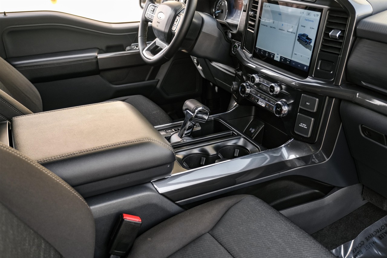 Ford F-150 Vehicle Main Gallery Image 22