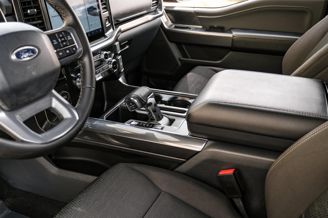 Ford F-150 Vehicle Main Gallery Image 23