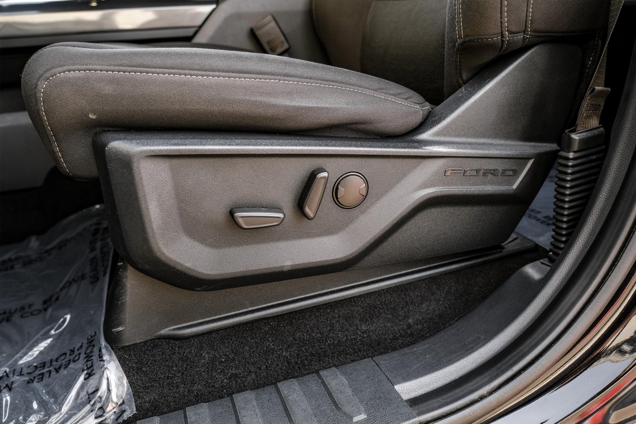 Ford F-150 Vehicle Main Gallery Image 29