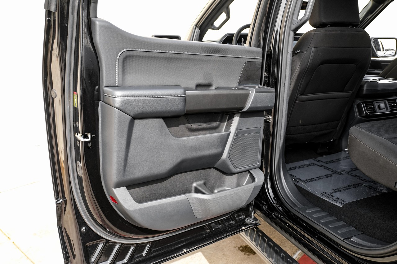 Ford F-150 Vehicle Main Gallery Image 41