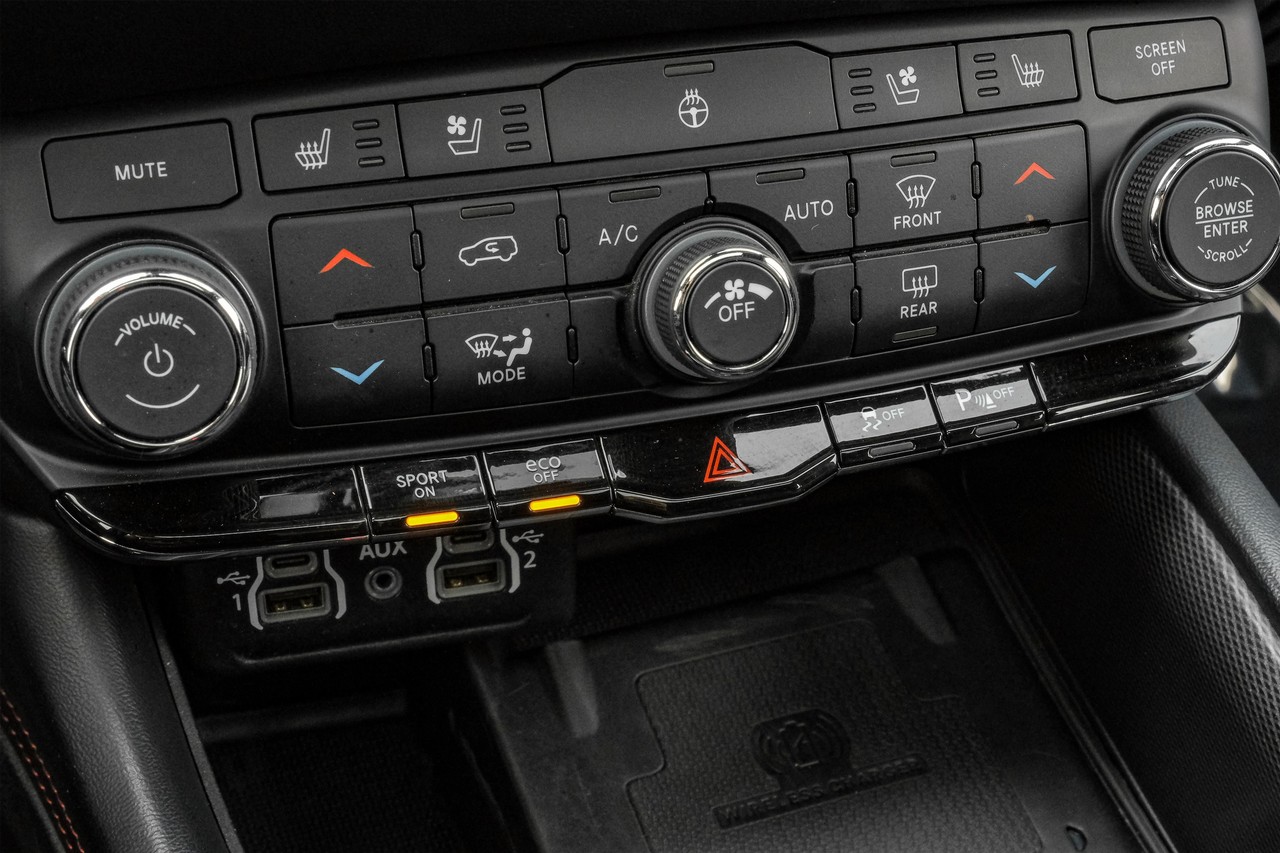 Dodge Durango Vehicle Main Gallery Image 33