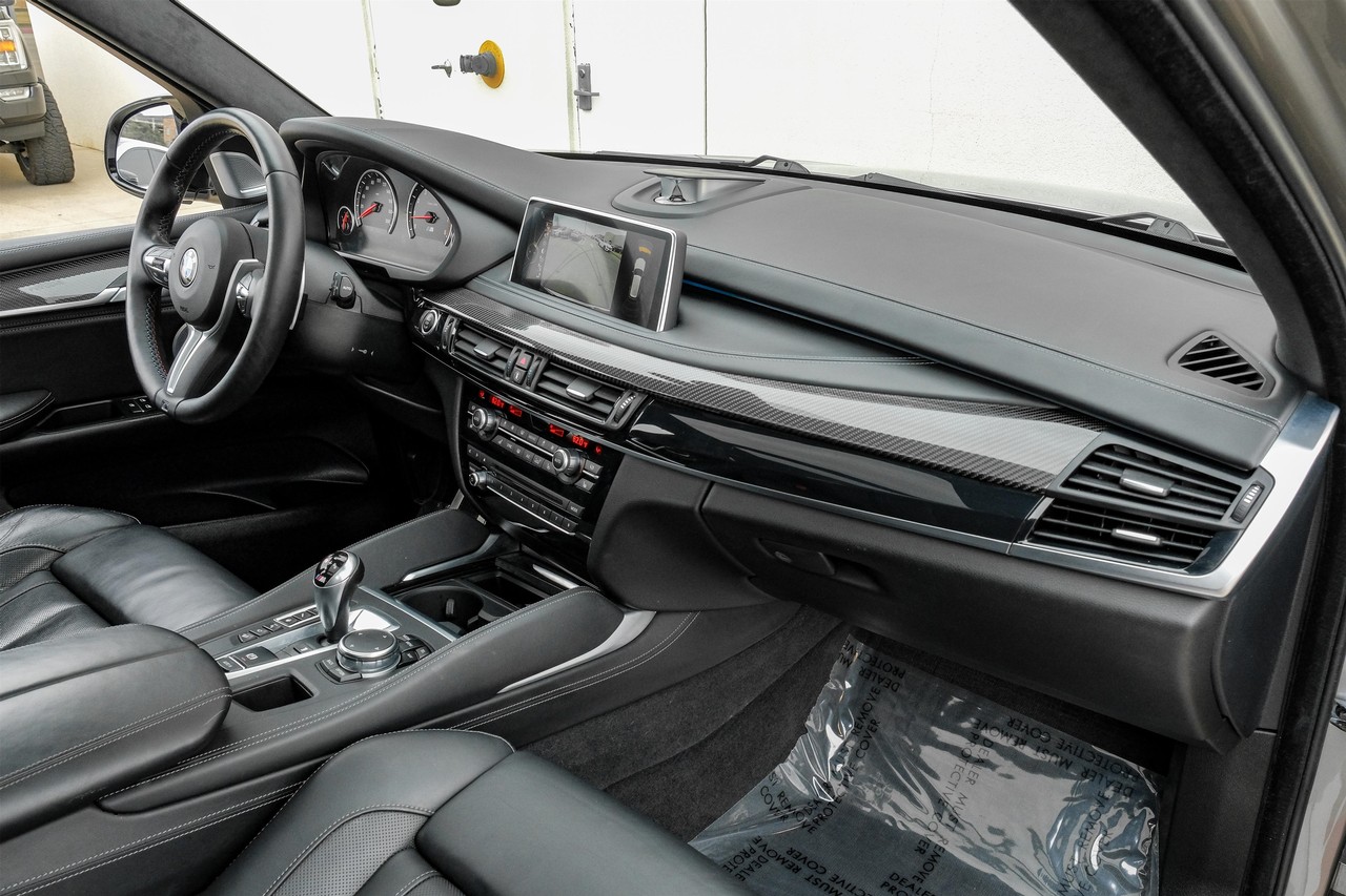 BMW X5 M Vehicle Main Gallery Image 13