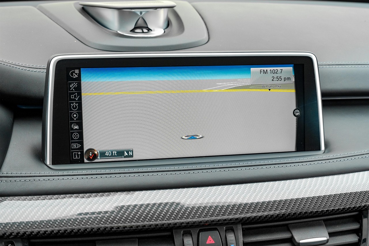 BMW X5 M Vehicle Main Gallery Image 24