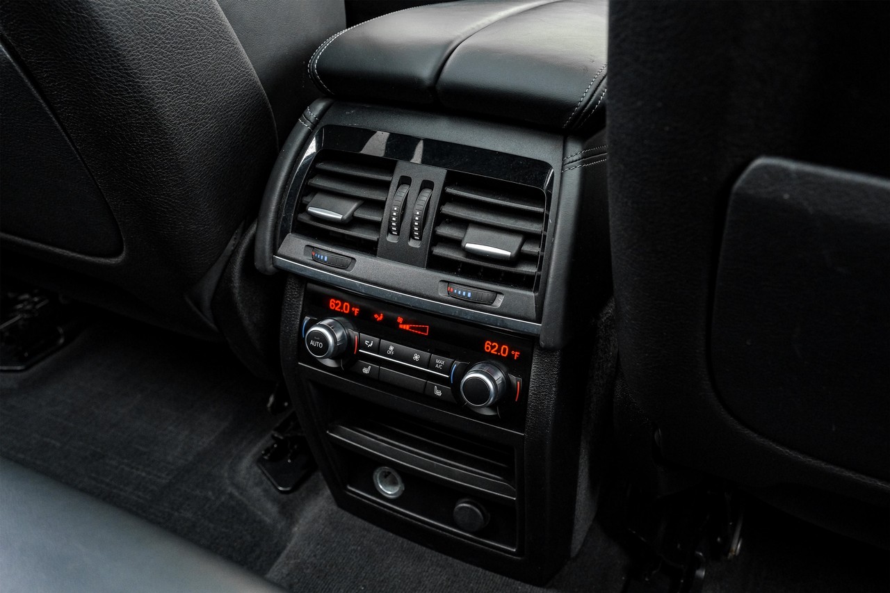 BMW X5 M Vehicle Main Gallery Image 47