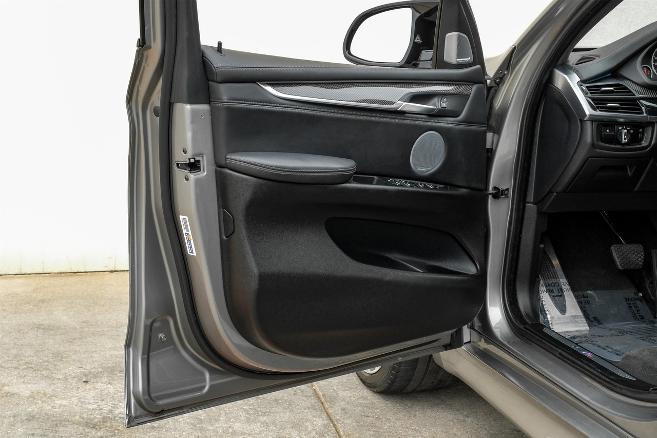 BMW X5 M Vehicle Main Gallery Image 53