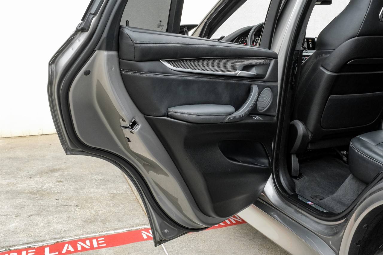 BMW X5 M Vehicle Main Gallery Image 57