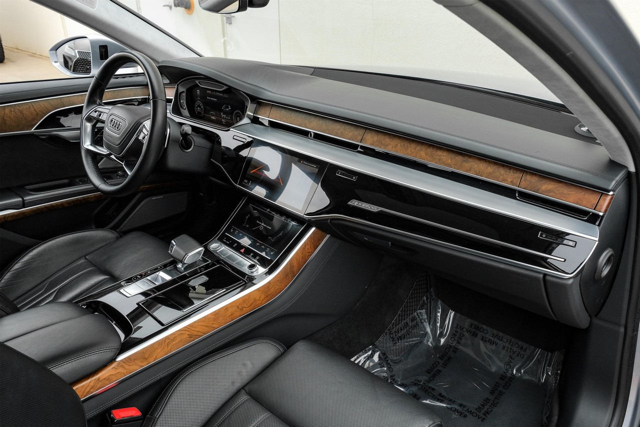 Audi A8 Vehicle Main Gallery Image 13