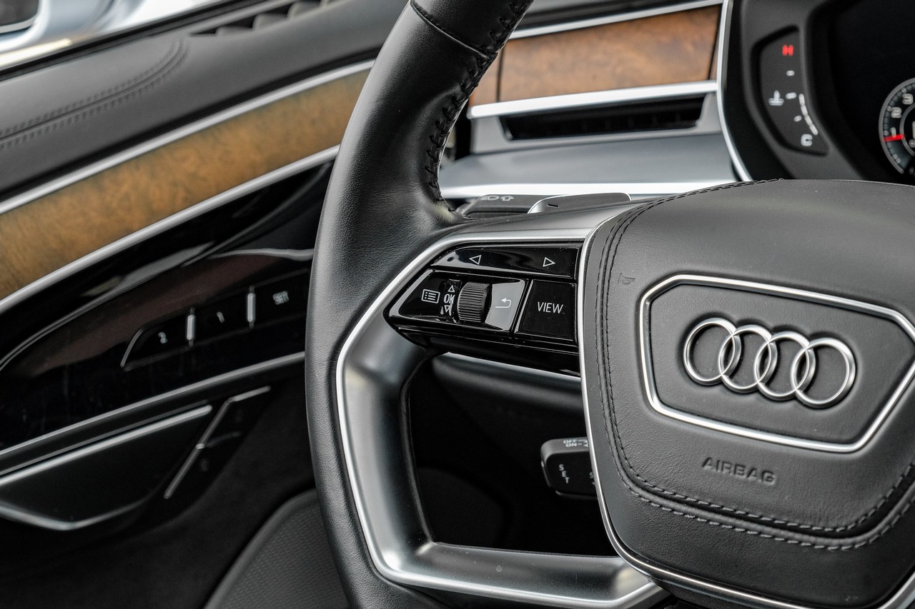 Audi A8 Vehicle Main Gallery Image 18