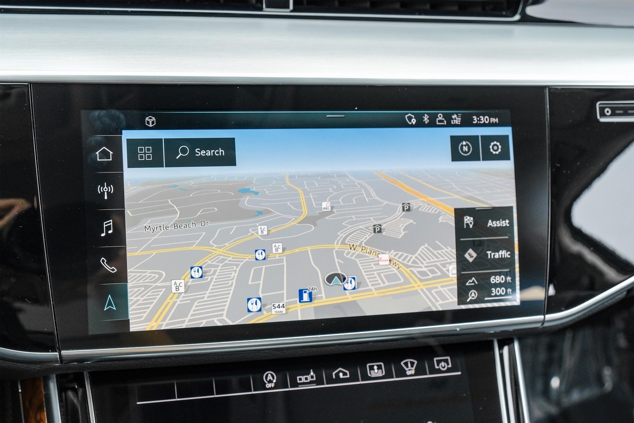 Audi A8 Vehicle Main Gallery Image 24