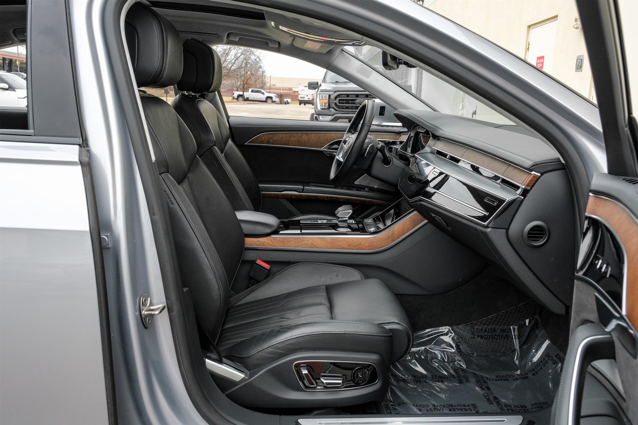 Audi A8 Vehicle Main Gallery Image 44