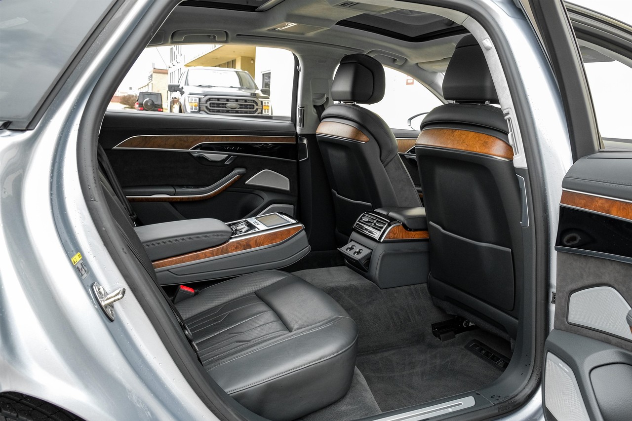 Audi A8 Vehicle Main Gallery Image 48