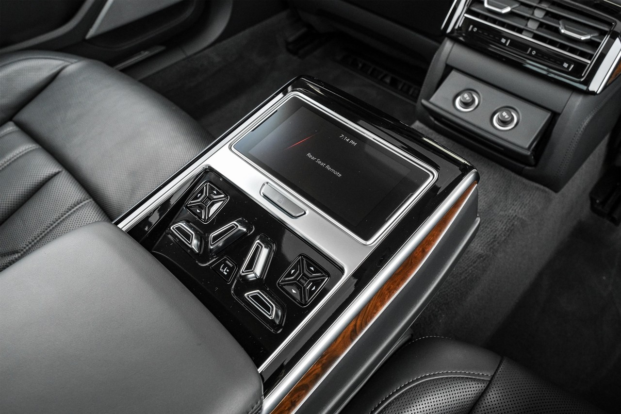 Audi A8 Vehicle Main Gallery Image 49