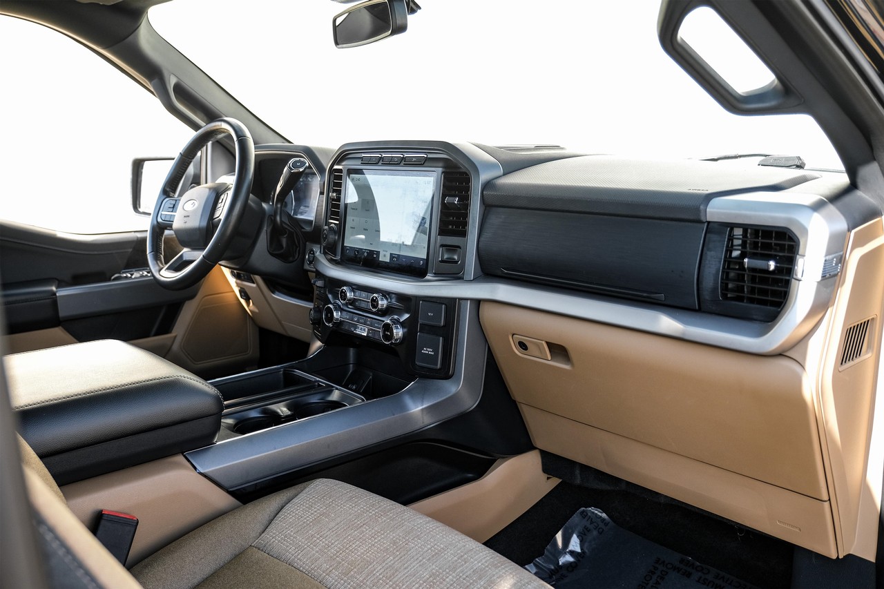 Ford F-150 Vehicle Main Gallery Image 12