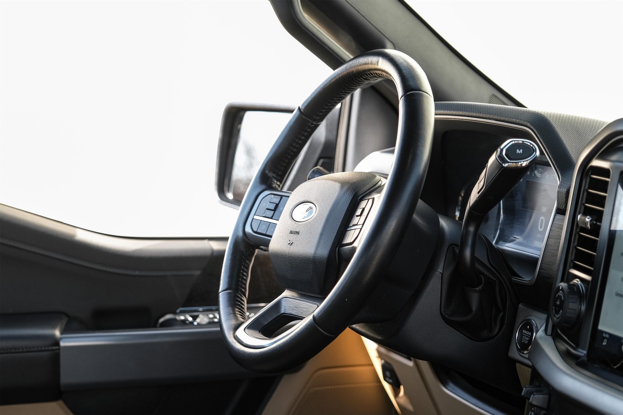 Ford F-150 Vehicle Main Gallery Image 13