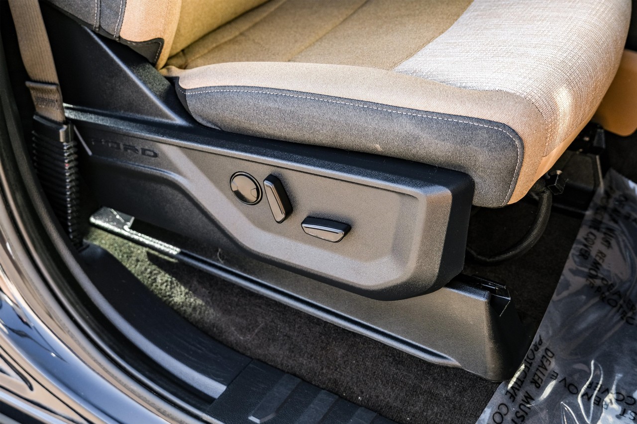 Ford F-150 Vehicle Main Gallery Image 31