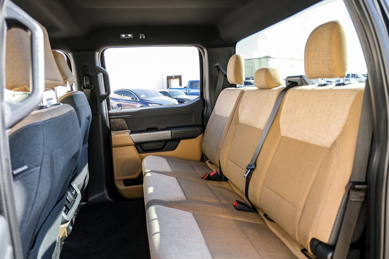 Ford F-150 Vehicle Main Gallery Image 35