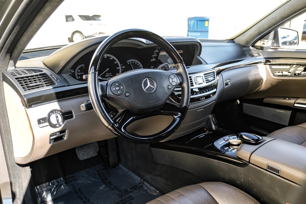 Mercedes-Benz S 600 Vehicle Main Gallery Image 03