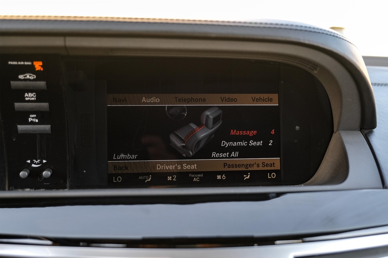 Mercedes-Benz S 600 Vehicle Main Gallery Image 30