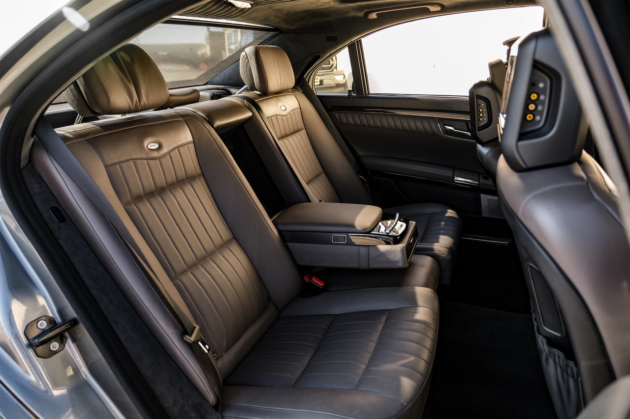 Mercedes-Benz S 600 Vehicle Main Gallery Image 34