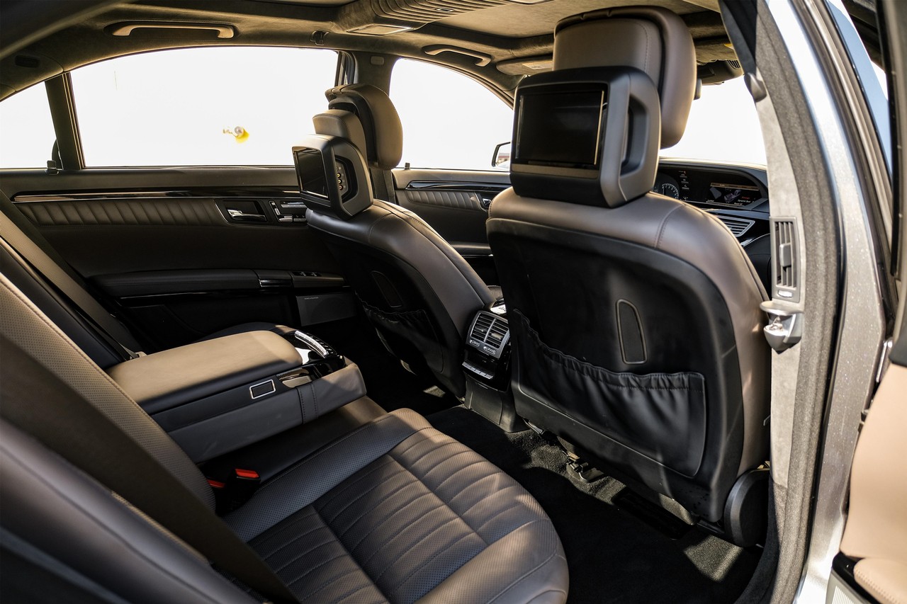 Mercedes-Benz S 600 Vehicle Main Gallery Image 35