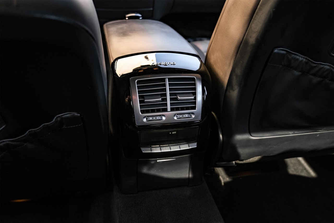 Mercedes-Benz S 600 Vehicle Main Gallery Image 37